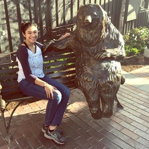 Meet your Posher, Andrea